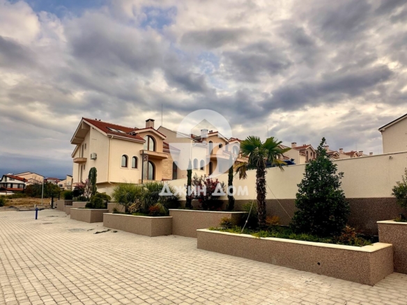 Просторни мезонети в к-с „Гранд Вилидж“, с. Кошарица - 0