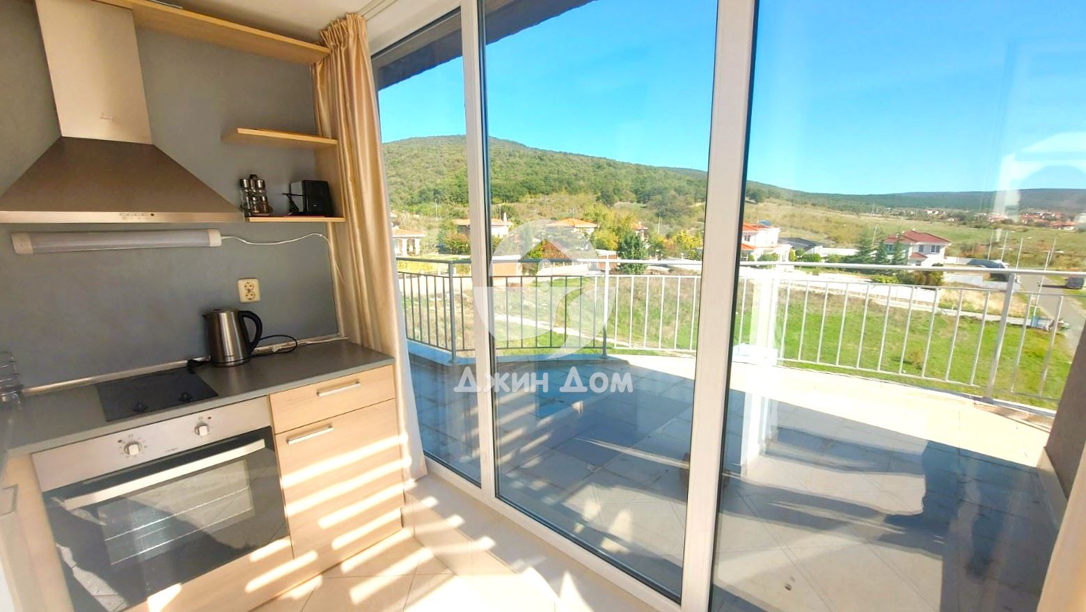 Апартамент с ГЛЕДКА МОРЕ И ПЛАНИНА в Сънсет Кошарица, с. Кошарица - 0