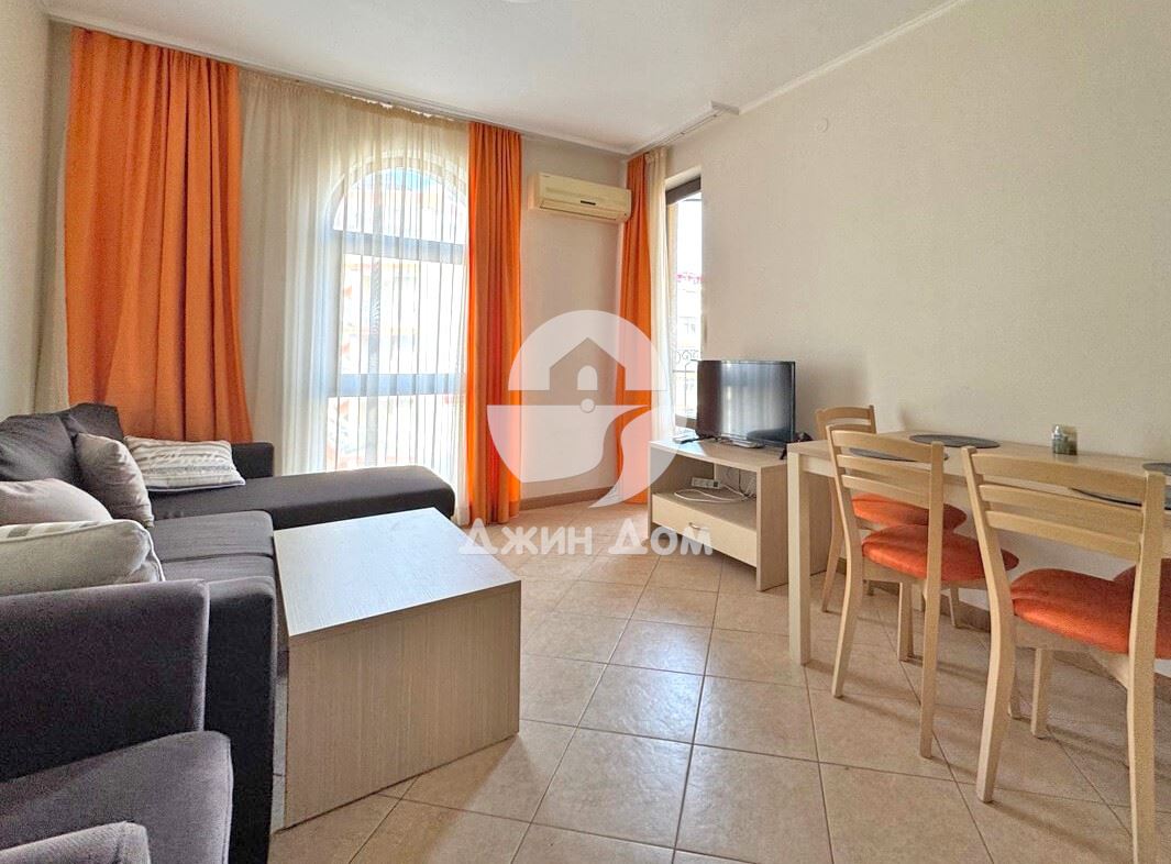 Двустаен обзаведен апартамент в к-с „Роял Сън“, к.к. Слънчев бряг - 0