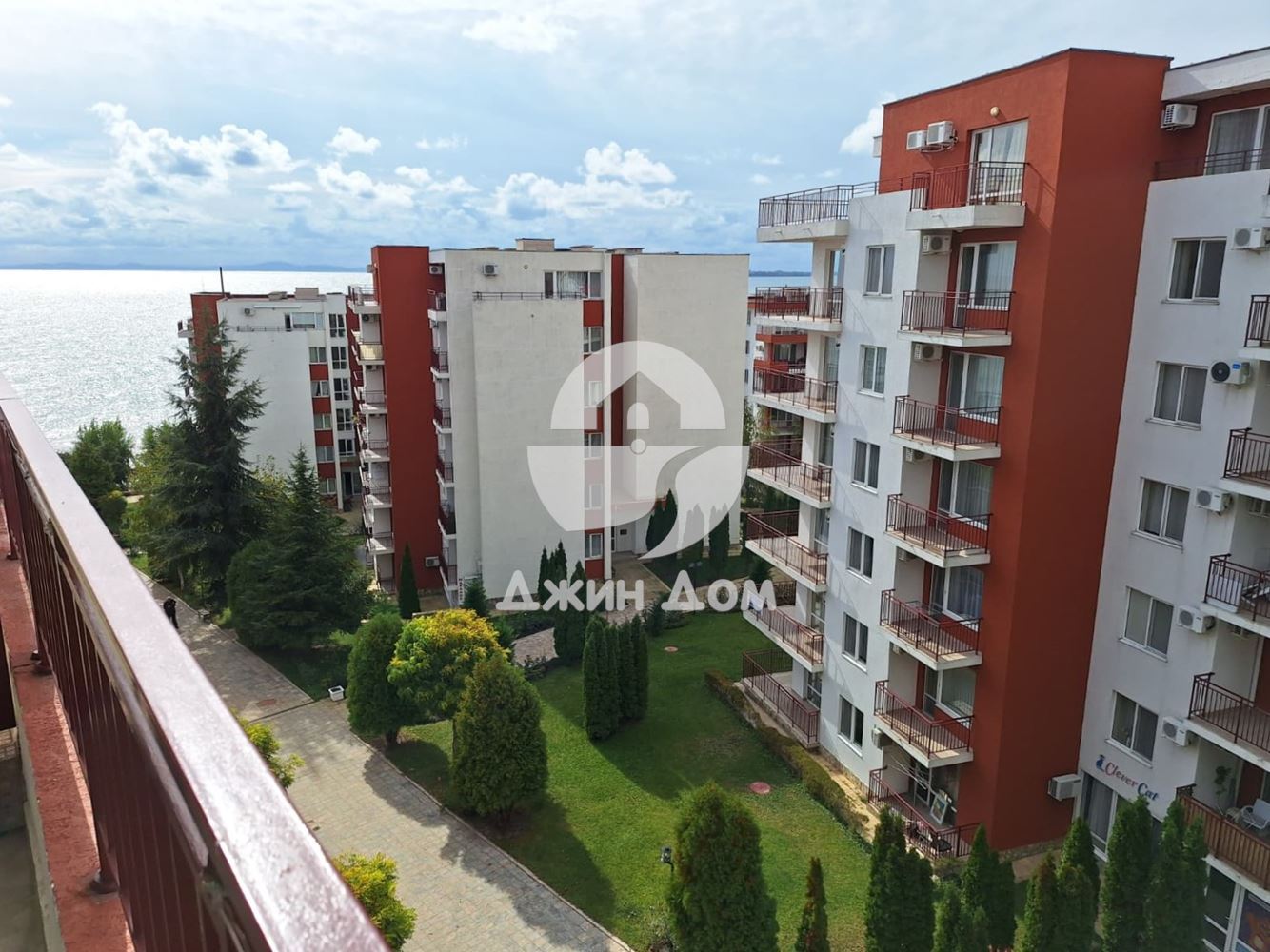 Двустаен апартамент с ГЛЕДКА МОРЕ в к-с Панорама Форт Бийч, гр. Свети Влас - 0