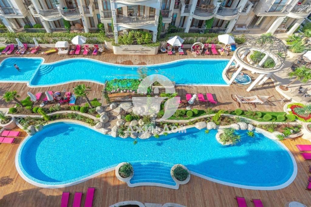 Обзаведен двустаен апартамент в к-с Хармони Сюитс 20, гр. Свети Влас - 0