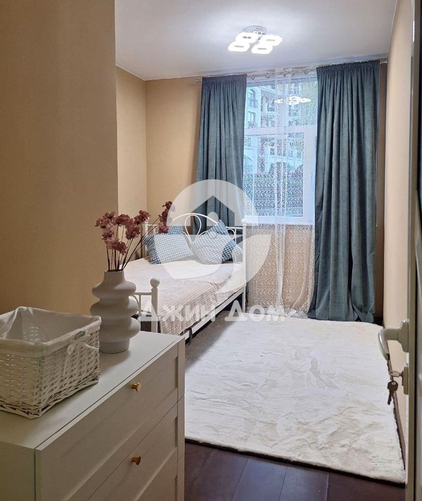 Тристаен апартамент с ПАРКОМЯСТО в к-с „Пироп Сити“, к.к. Слънчев бряг - 0