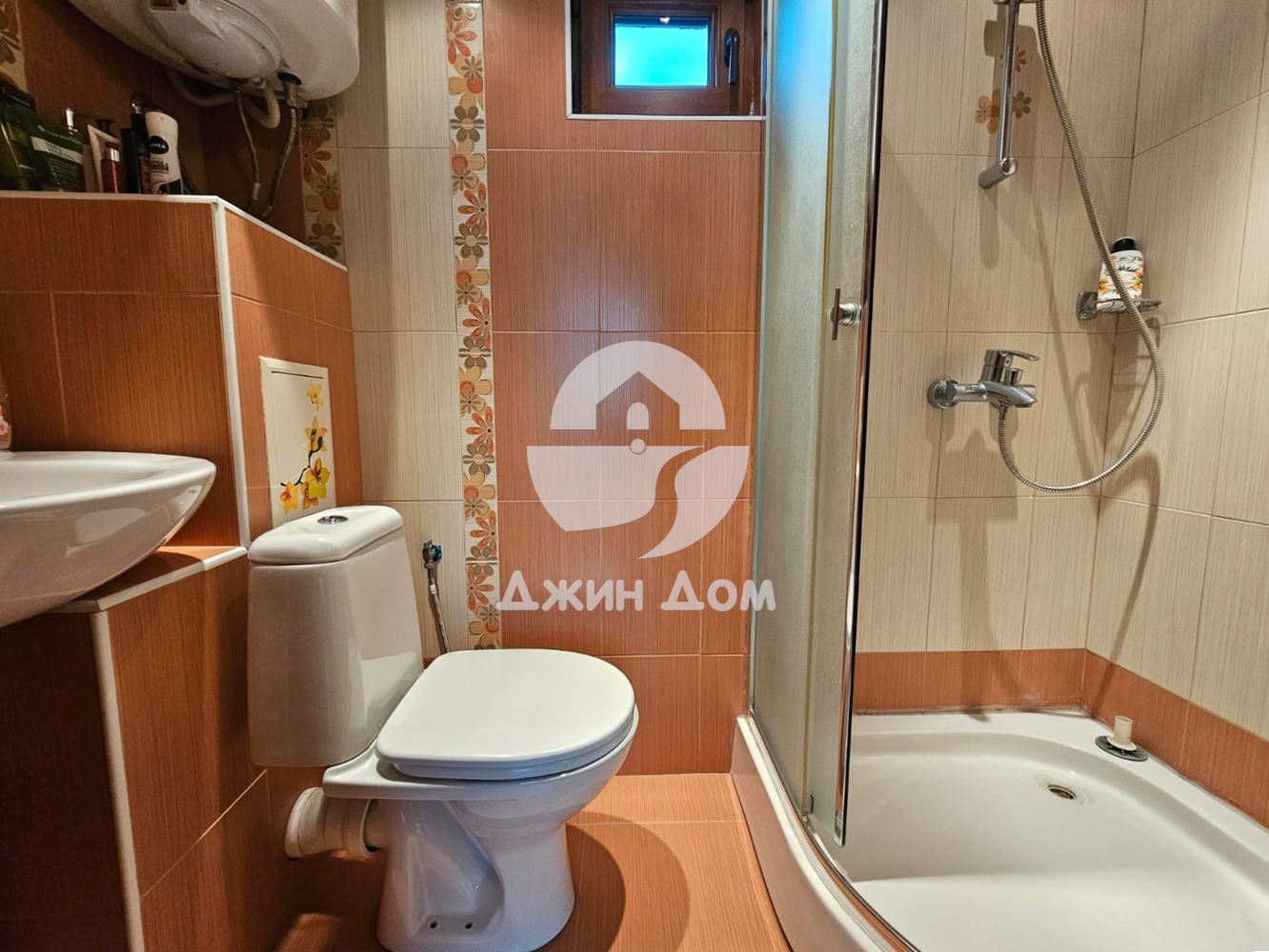 Тристаен апартамент с ПАНОРАМА МОРЕ в жилищна сграда, гр. Созопол - 0