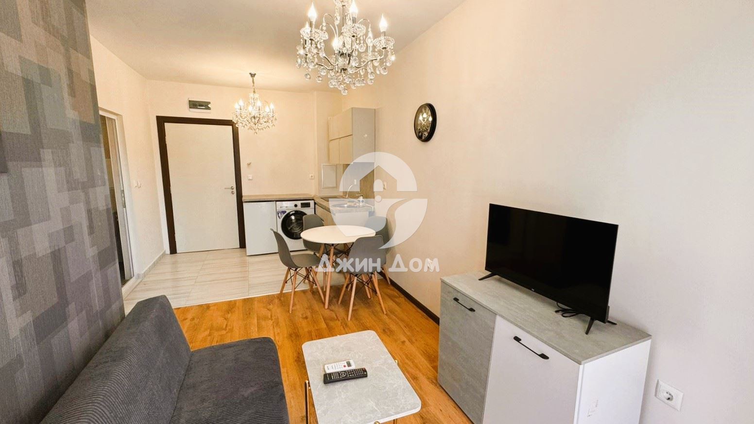 Обзаведен двустаен апартамент в к-с „Домус Екстра“, гр. Свети Влас - 0