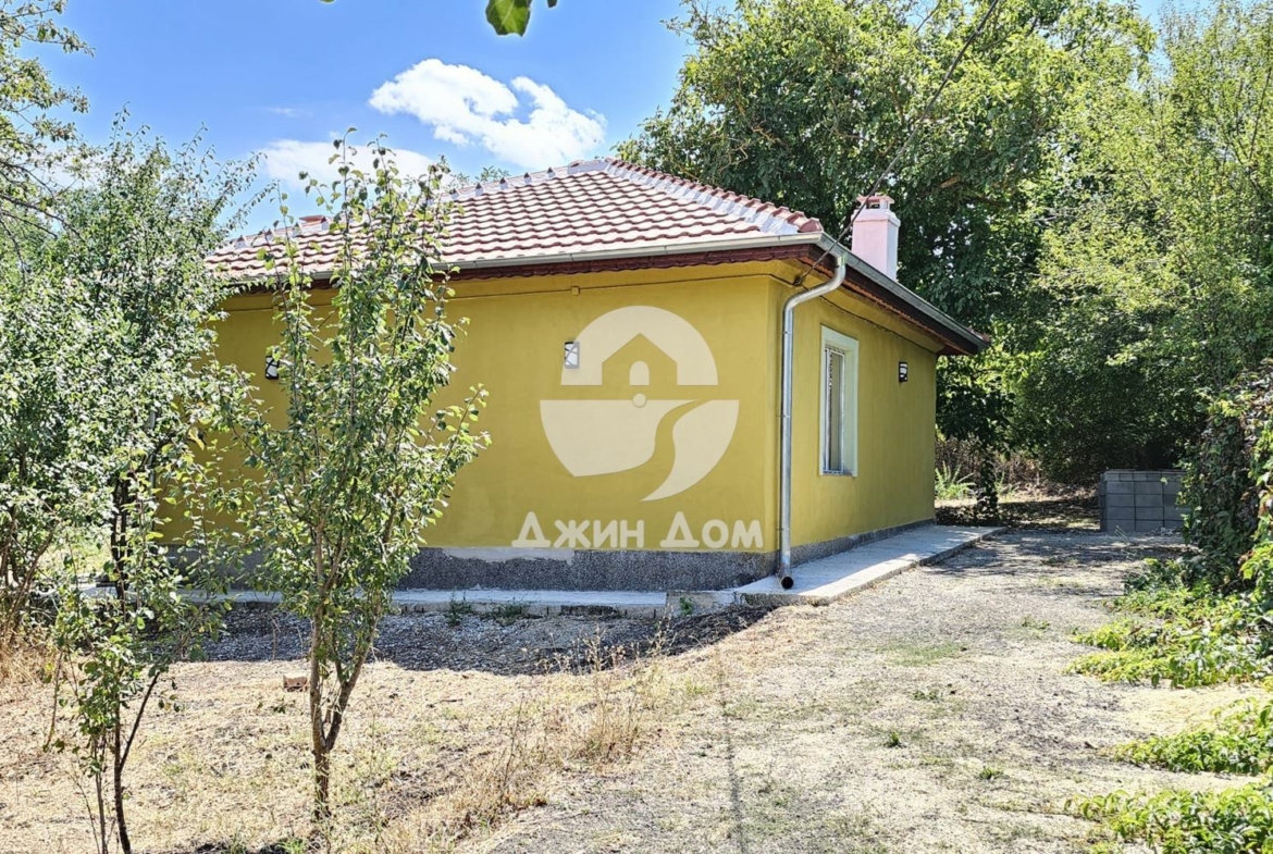 Едноетажна необзаведена къща в с. Дюлево, обл. Бургас - 0