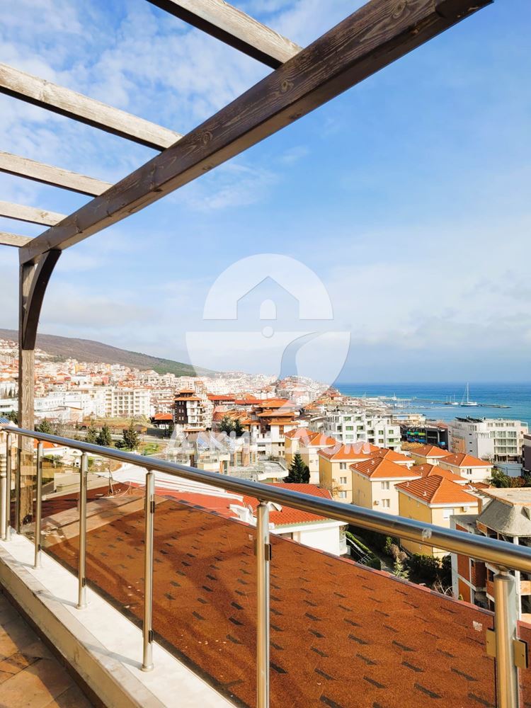 Tристаен пентхаус с ПАНОРАМА МОРЕ И ПЛАНИНА в Милениум, Свети Влас - 0