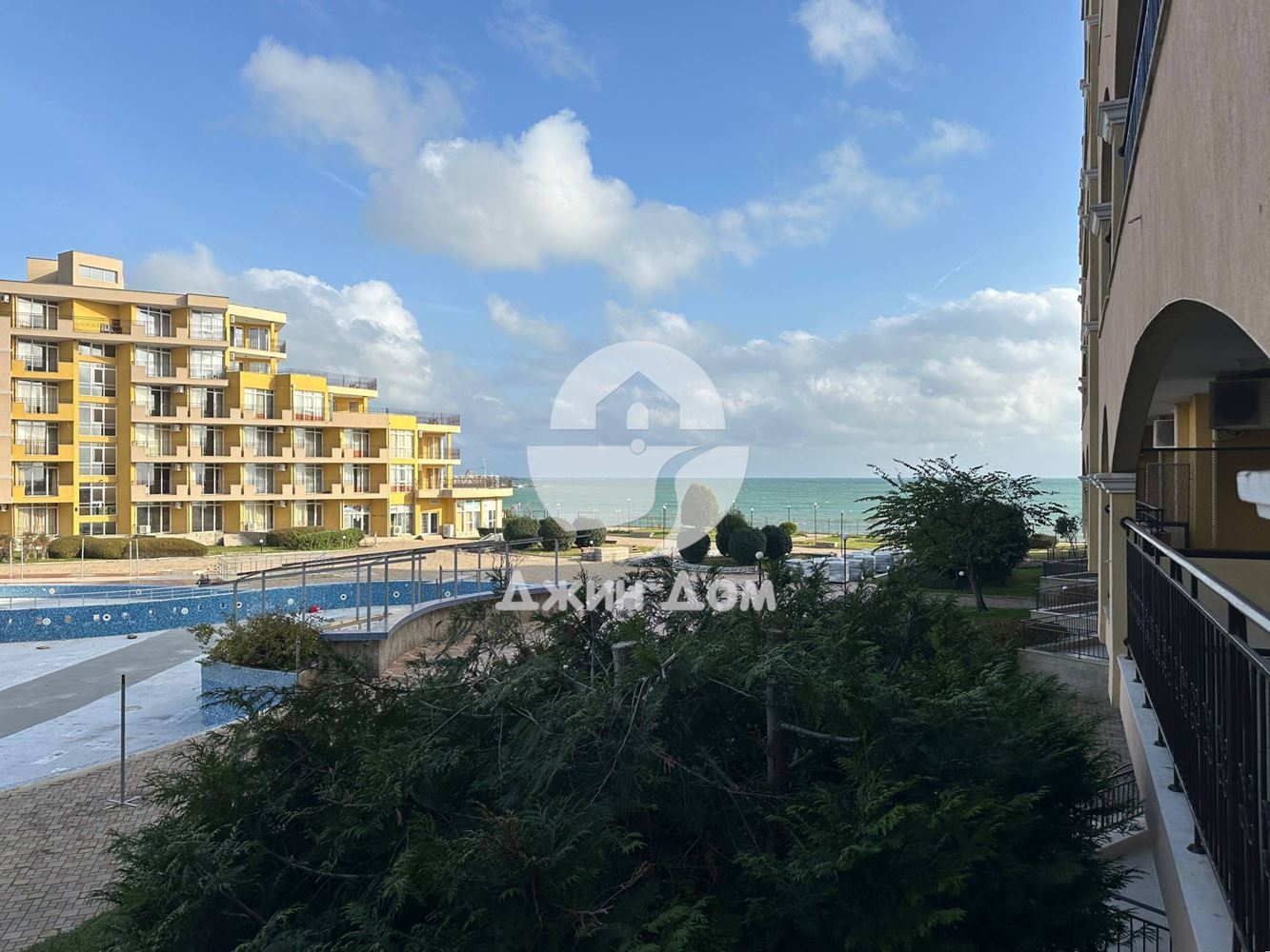 Тристаен апартамент с ГЛЕДКА МОРЕ в к-с „Мидия“, гр. Ахелой - 0