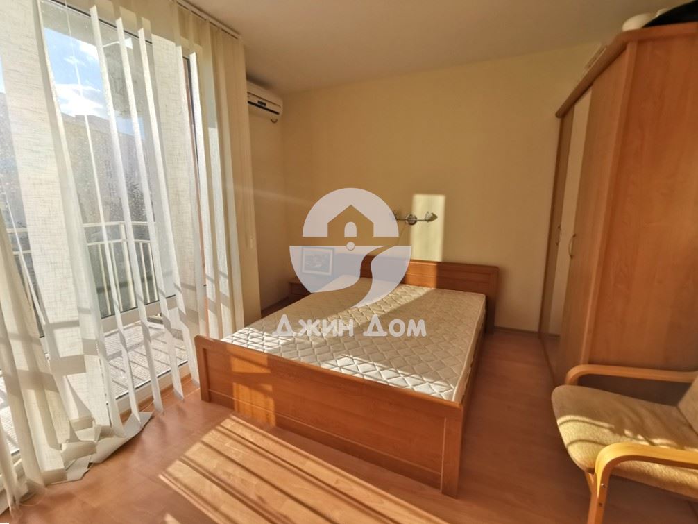 Тристаен апартамент с ГЛЕДКА МОРЕ в Империал Форт Клуб, Свети Влас - 0