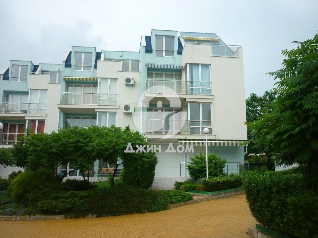 Двустаен апартамент в к-с Блу Скай, гр. Свети Влас - 0