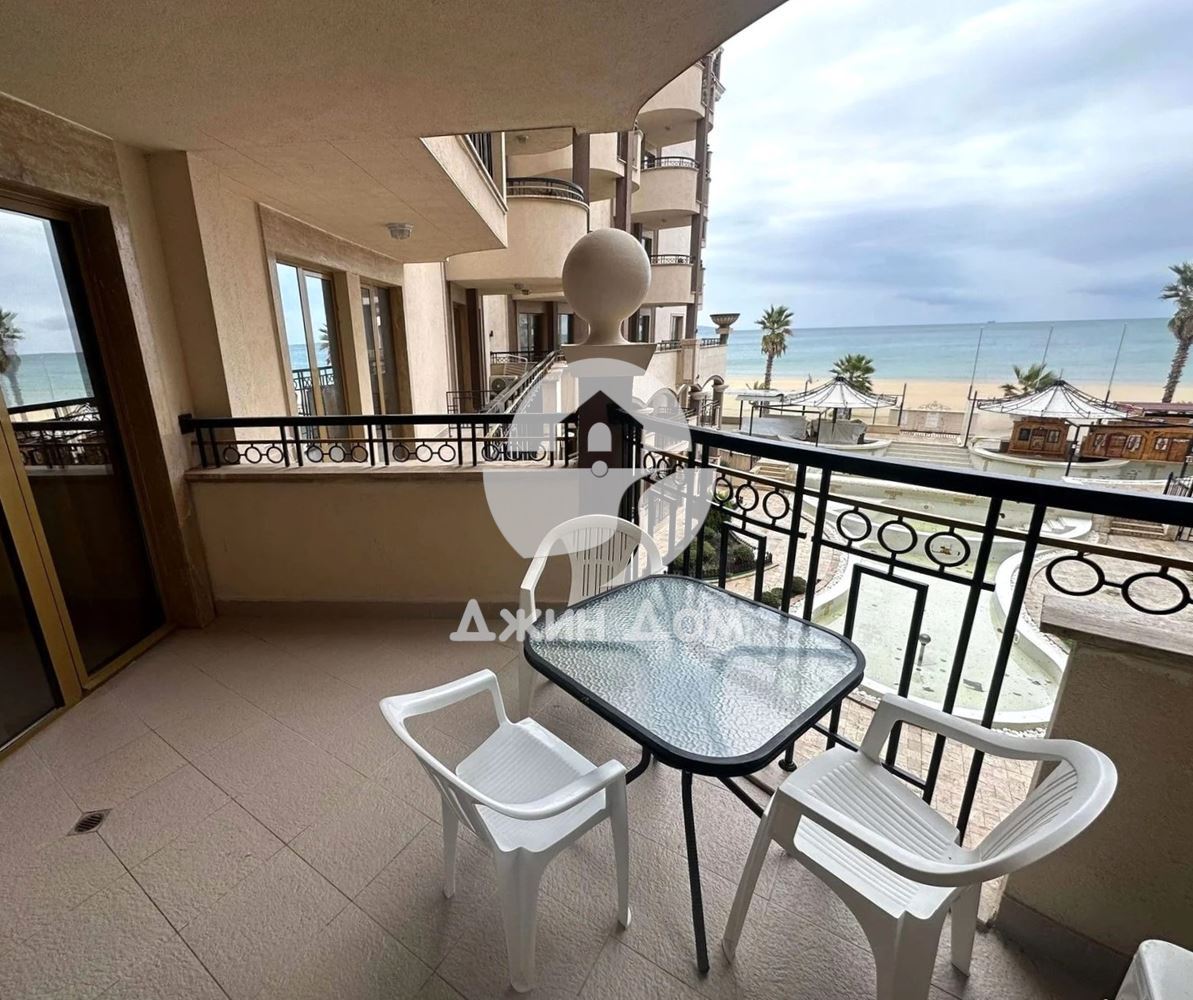 Двустаен апартамент с ПАНОРАМА МОРЕ в к-с Голдън Рейнбоу, Слънчев бряг - 0