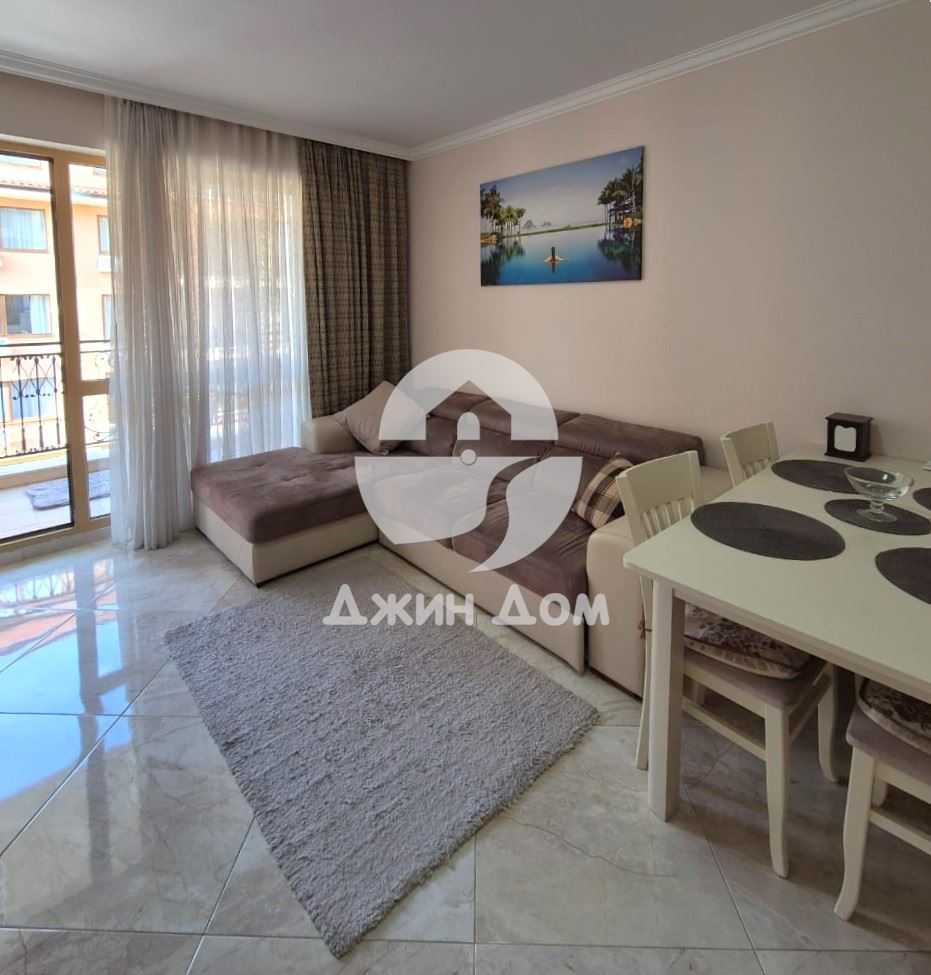 Апартамент с ЧАСТИЧНА ГЛЕДКА МОРЕ И ПЛАНИНА във Вила Флоренция,Св.Влас - 0