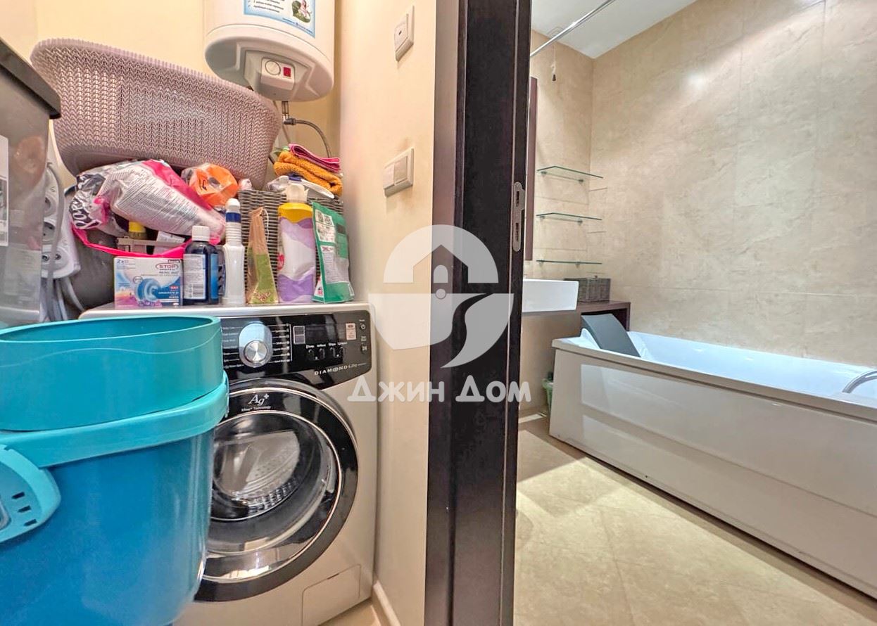 Просторен двустаен апартамент в к-с „Райска градина”, гр. Свети Влас - 0