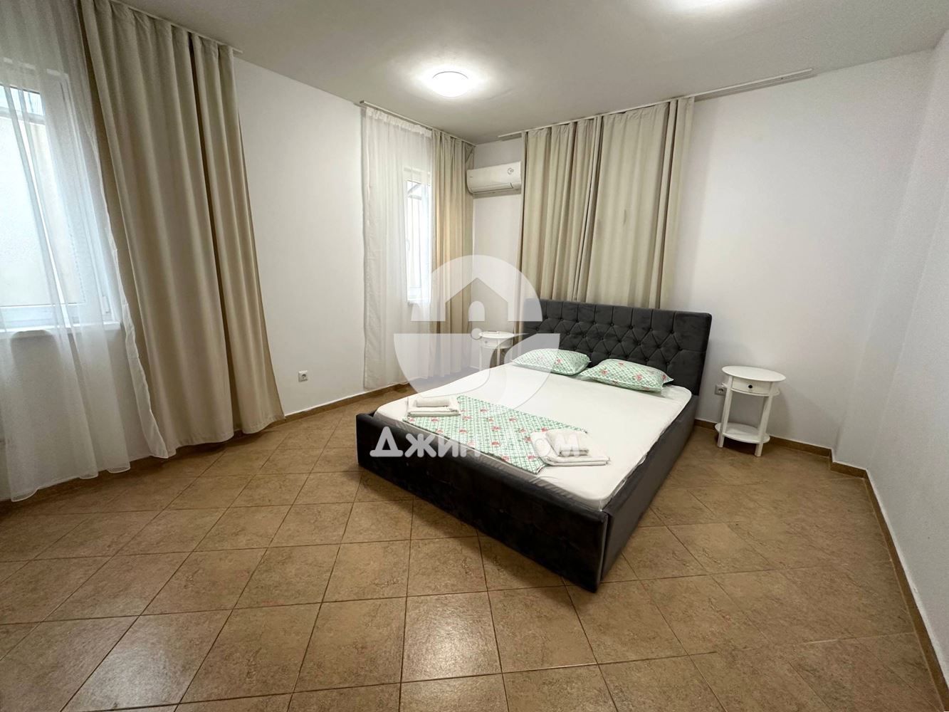 Четиристаен апартамент в к-с „Хоризонт“, к.к. Слънчев бряг - 0