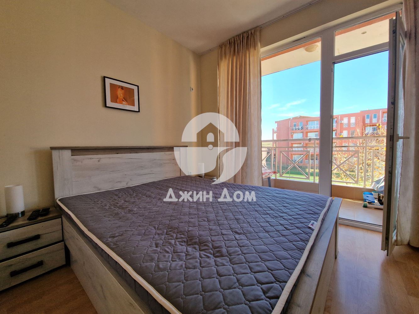 Двустаен апартамент в к-с „Съни Дей 6“, к.к. Слънчев бряг - 0