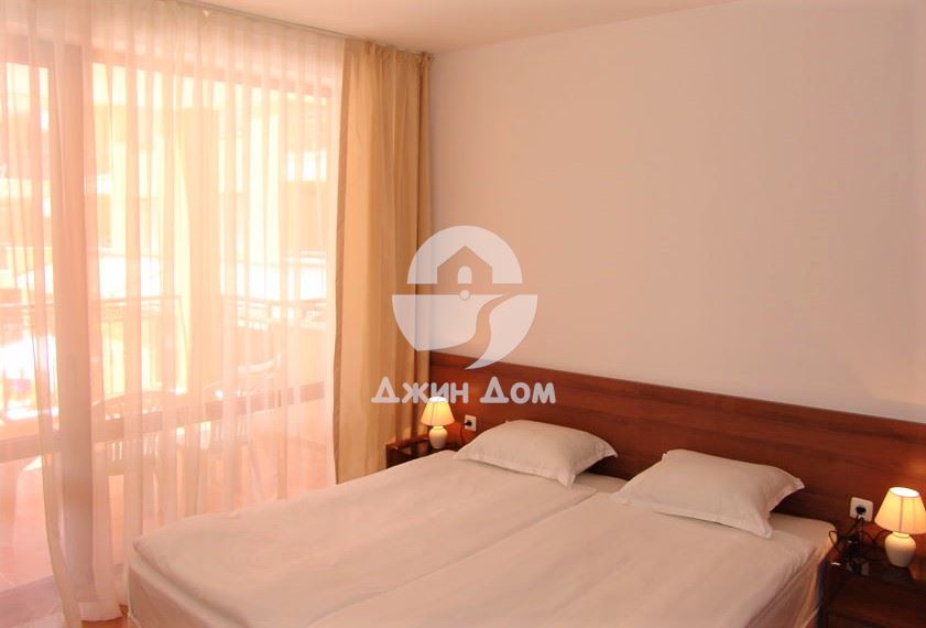 Просторен двустаен апартамент в к-с „Сънрайс“, к.к. Слънчев бряг - 0