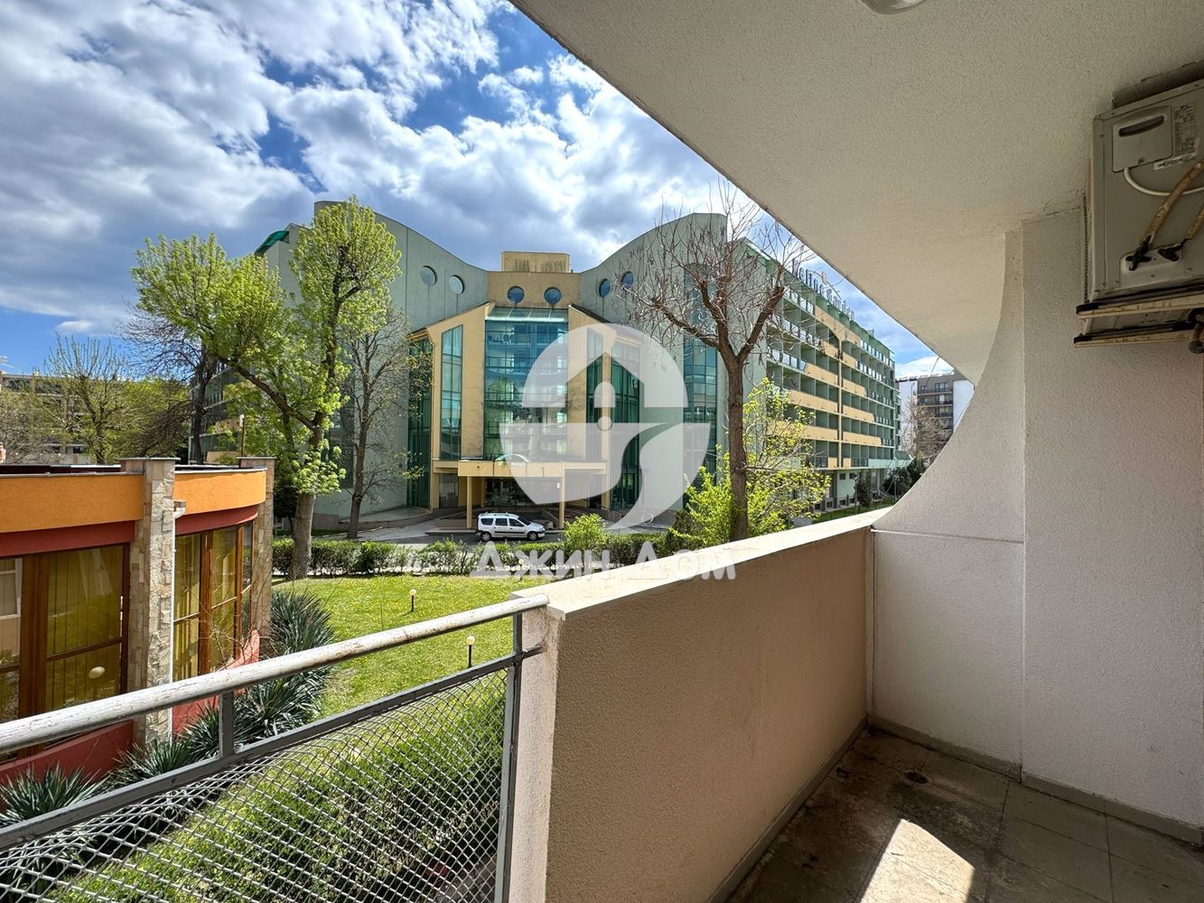 Триетажен корпус от хотел в к-с „Роял Сентрал“, к.к. Слънчев бряг - 0