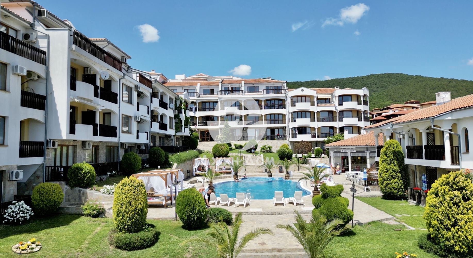 Тристаен апартамент с ГЛЕДКА МОРЕ в Сън Коуст Резорт, гр. Свети Влас - 0