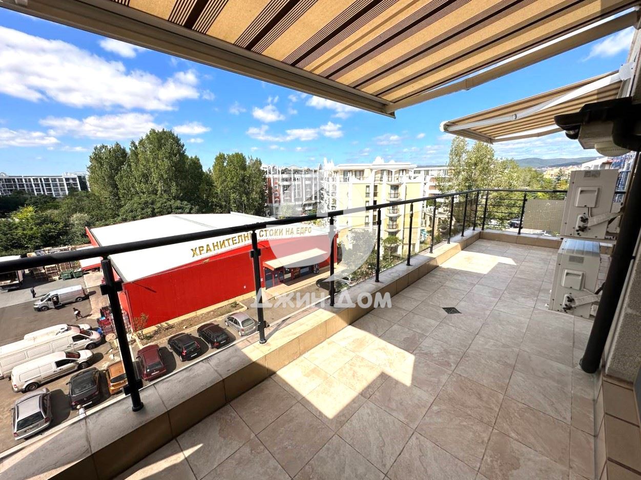 Просторен двустаен апартамент в к-с „Тарантула“, к.к. Слънчев бряг - 0