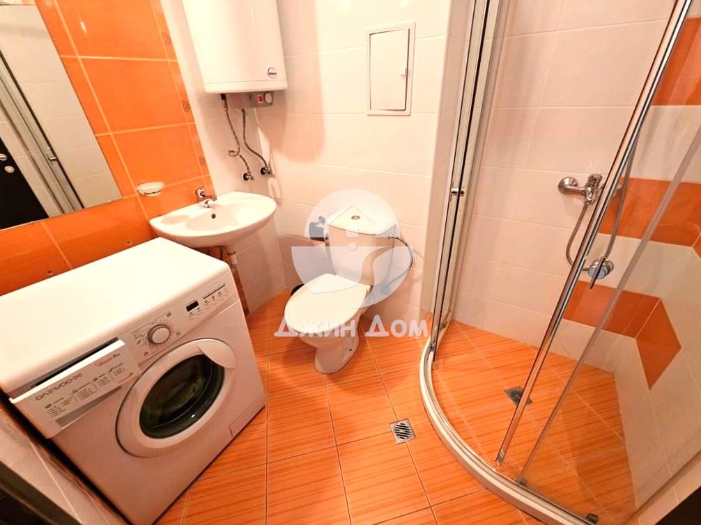 Просторен тристаен апартамент в к-с Хармони Сюитс 1, к.к. Слънчев Бряг - 0