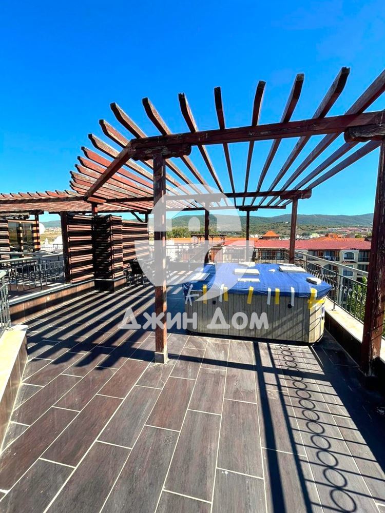 Просторен пентхаус с ПАНОРАМА МОРЕ в к-с Хармони Сюитс 1, Слънчев бряг - 0