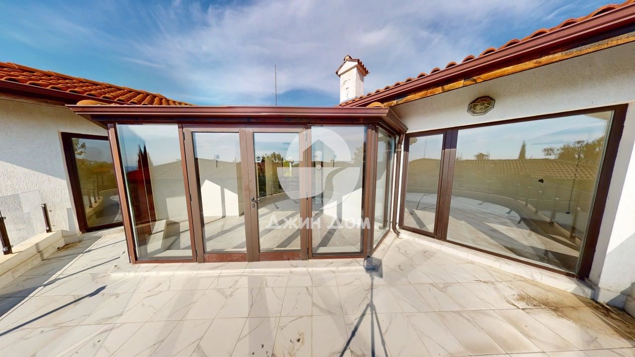 Просторна двуетажна къща в к-с „Бей Вю Вилас“, с. Кошарица - 0