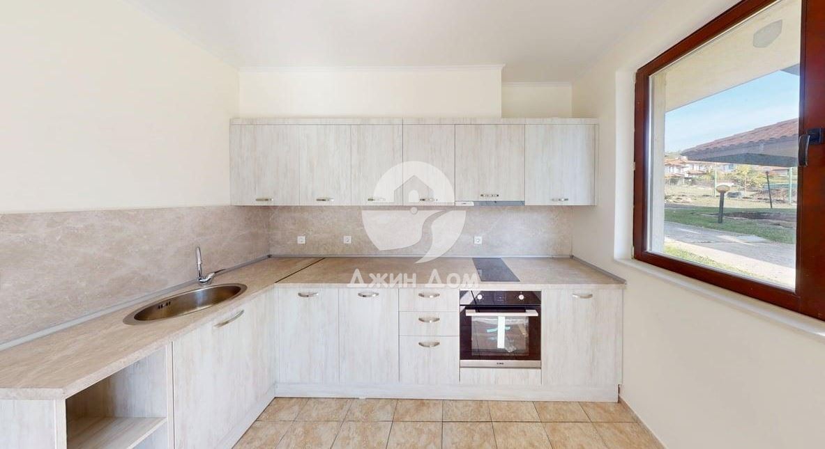 Просторна двуетажна къща в к-с „Бей Вю Вилас“, с. Кошарица - 0