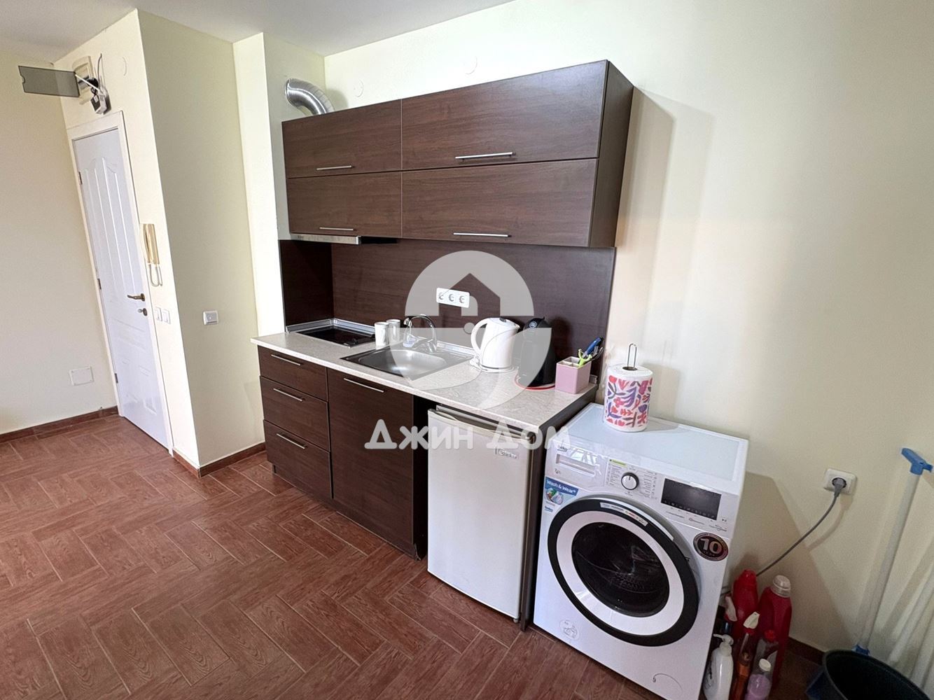 Просторен двустаен апартамент в к-с Панорама Форт Бийч, Свети Влас - 0