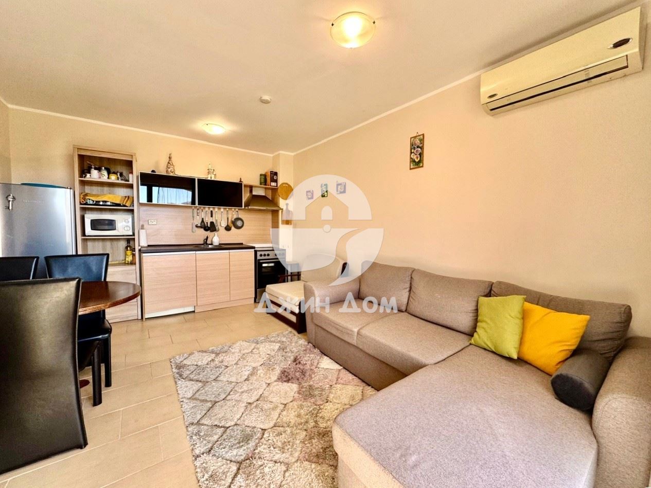 Просторен двустаен апартамент в к-с Хармони Сюитс 1, к.к. Слънчев бряг - 0