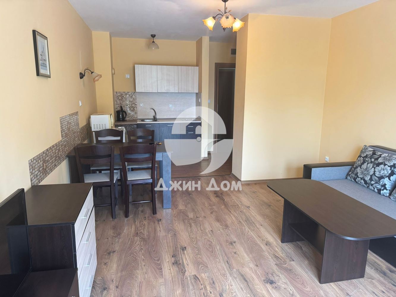 Просторен двустаен апартамент в к-с „Хоризонт“, к.к. Слънчев бряг - 0