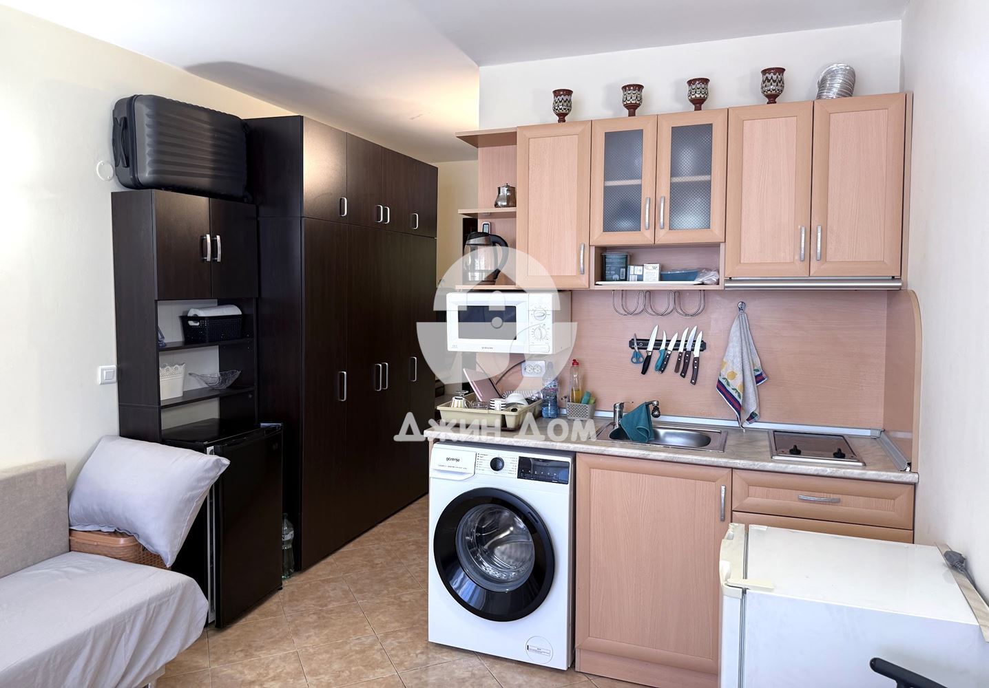 Едностаен апартамент в НИСКА ТАКСА в к-с Сънсет Бийч 2, к.к. Сл. бряг - 0