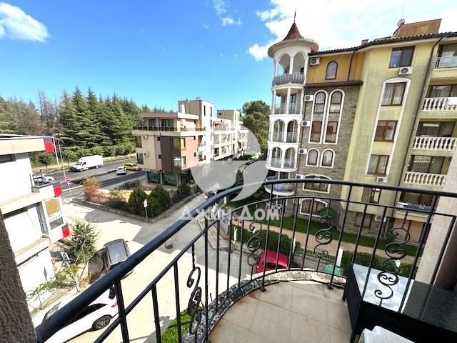 Просторен обзаведен тристаен апартамент в к-с Авалон, Слънчев бряг - 0