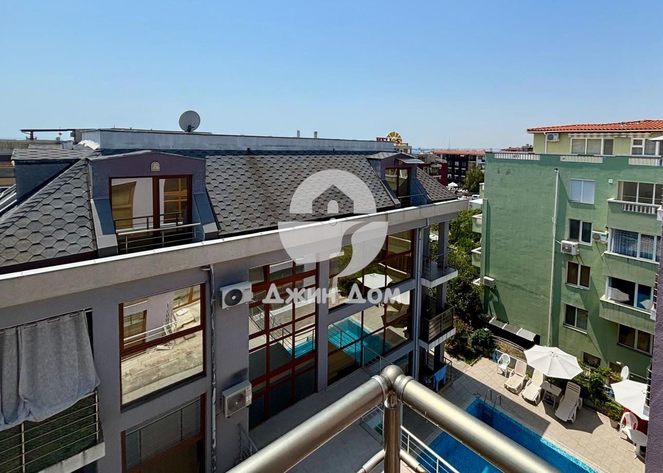 Тристаен апартамент с ЧАСТИЧНА ГЛЕДКА МОРЕ в к-с Нов Изгрев, Св. Влас - 0