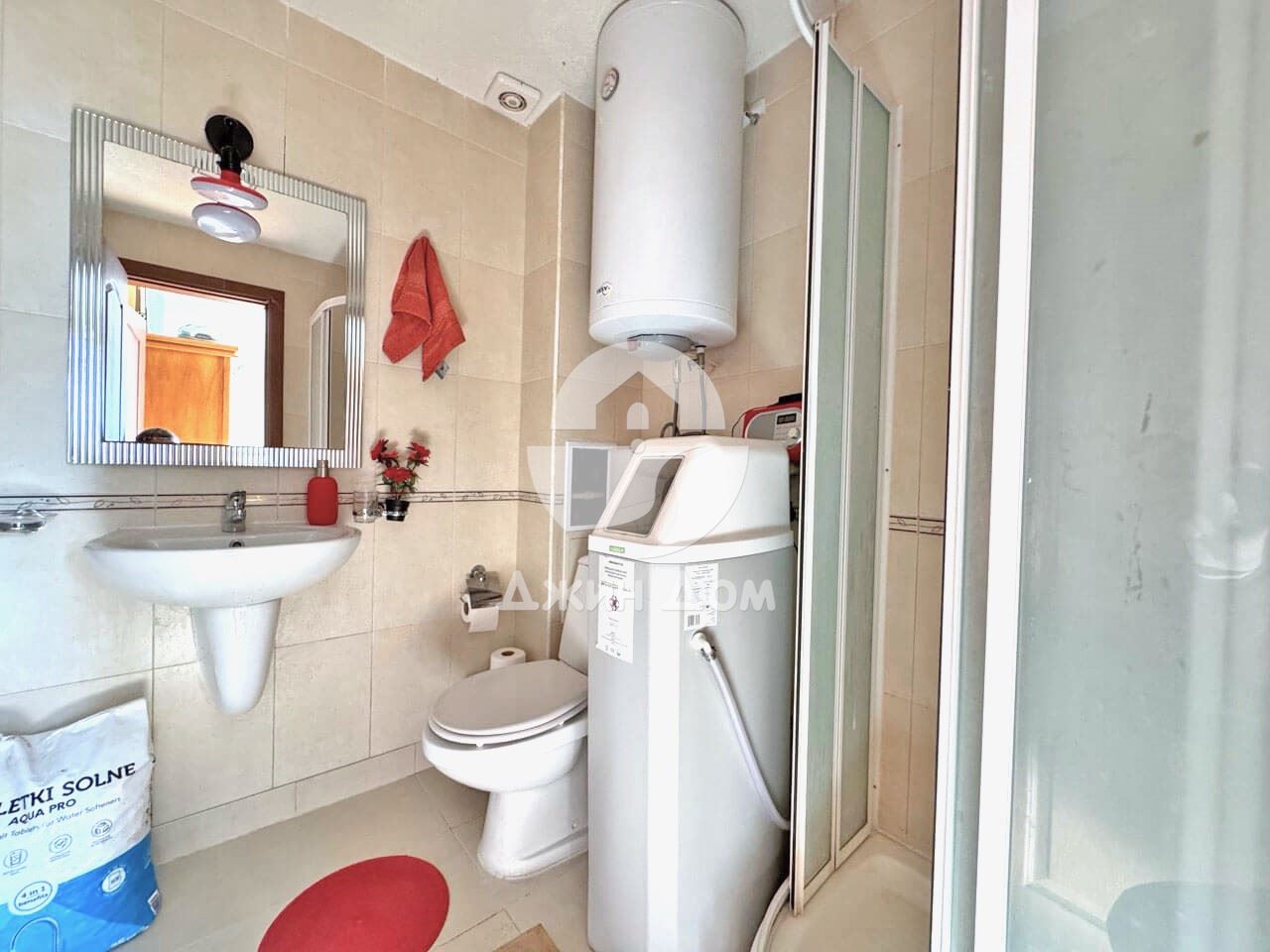 Просторен обзаведен тристаен апартамент в Бей Вю Вилас, с. Кошарица - 0