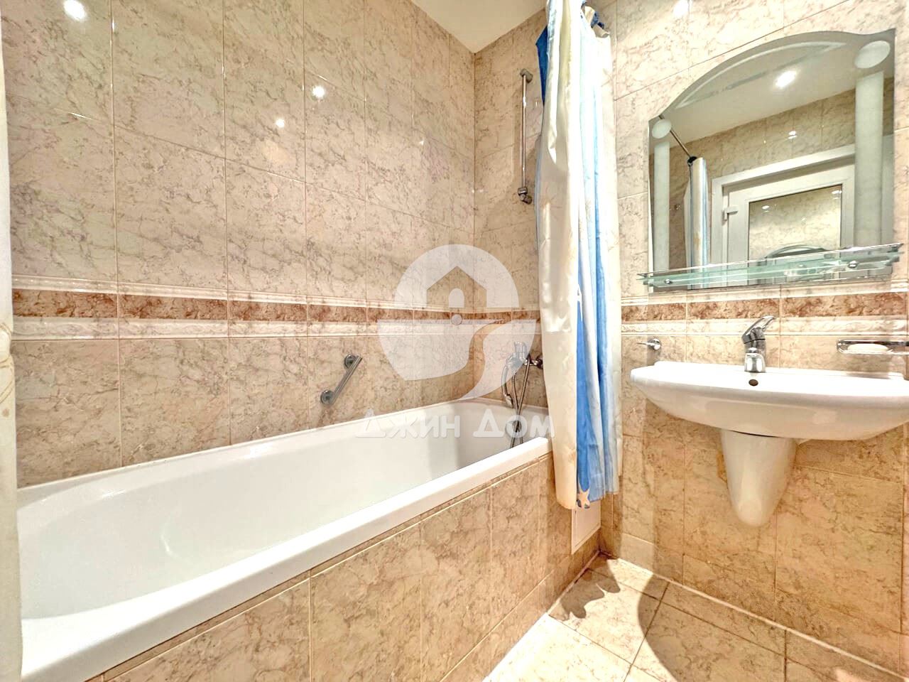 Едостаен апартамент с НИСКА ТАКСА ПОДДРЪЖКА в к-с „Планета“, Сл. бряг - 0