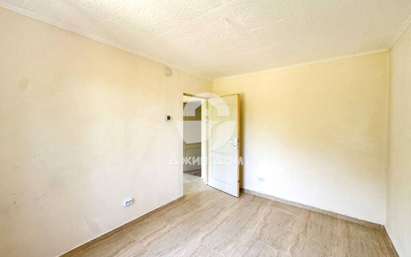 Едноетажна къща с двор в с. Дюлево, обл. Бургас - 0