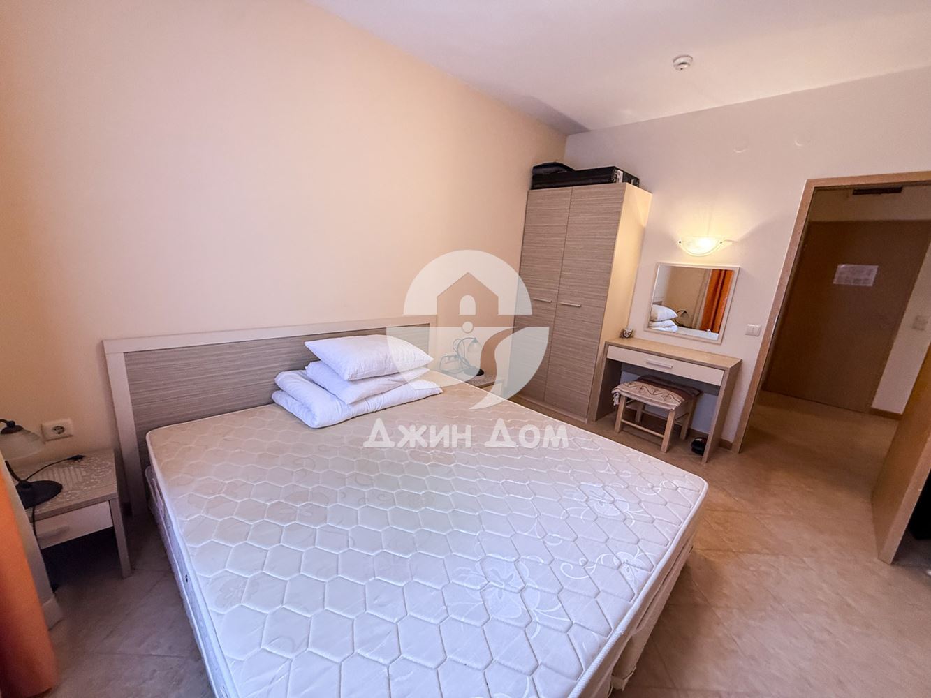 Просторен двустаен апартамент в к-с „Роял Сън“, к.к. Слънчев бряг - 0