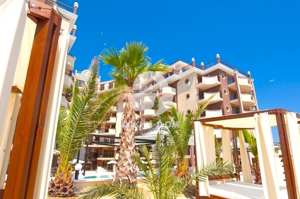 Двустаен апартамент в к-с Голдън Рейнбоу, Слънчев бряг - 0