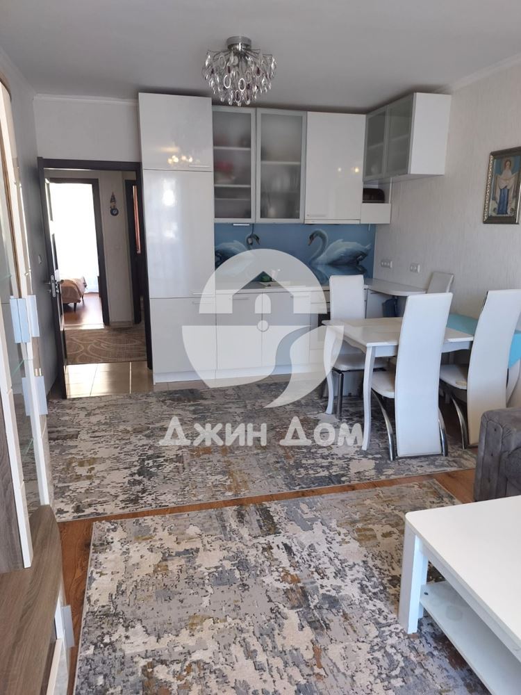 Тристаен апартамент в жилищна сграда БЕЗ ТАКСА, с. Равда - 0