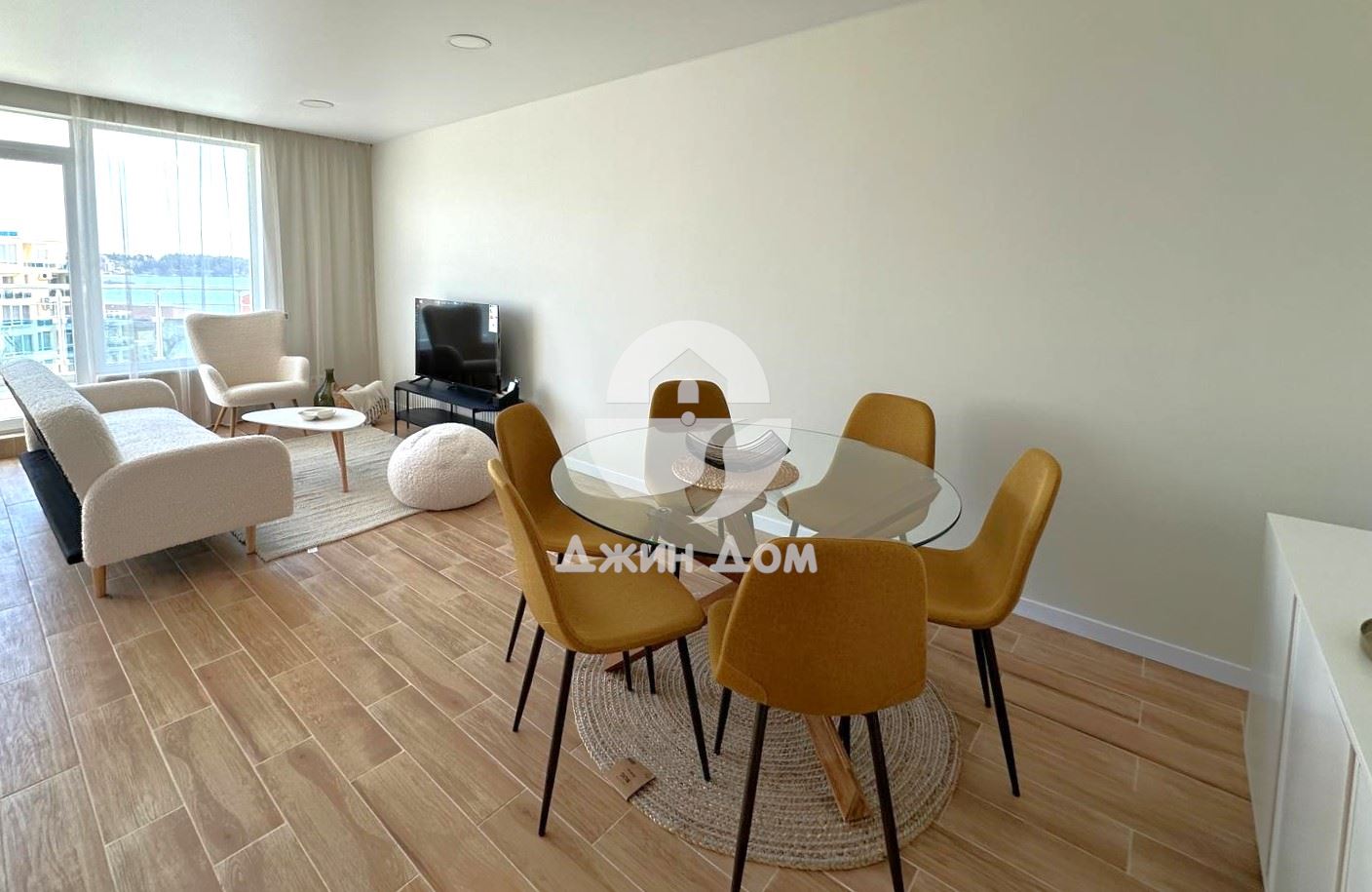 Стилен тристаен апартамент с ПАНОРАМА МОРЕ в к-с „Оазис“, с. Равда - 0