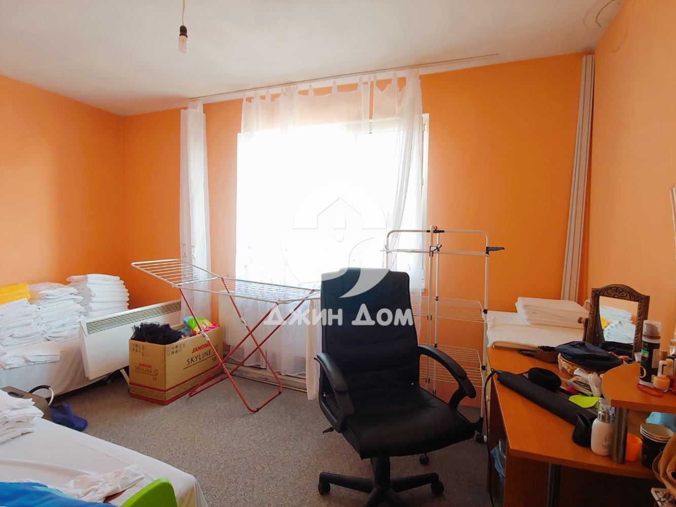 Просторна обзаведена двуетажна къща в с. Кошарица - 0