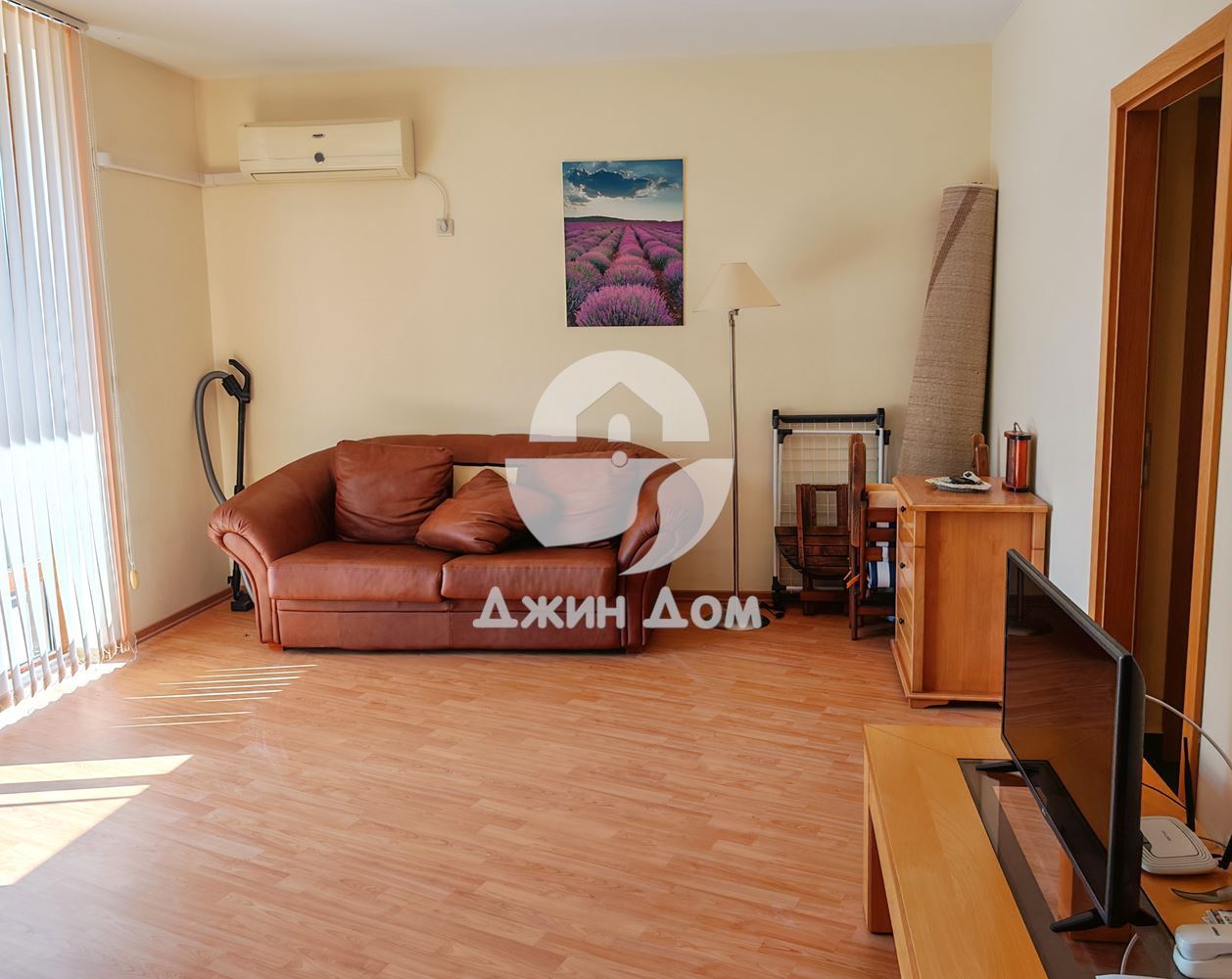 Просторен двустаен апартамент в к-с „Райска градина”, гр. Свети Влас - 0