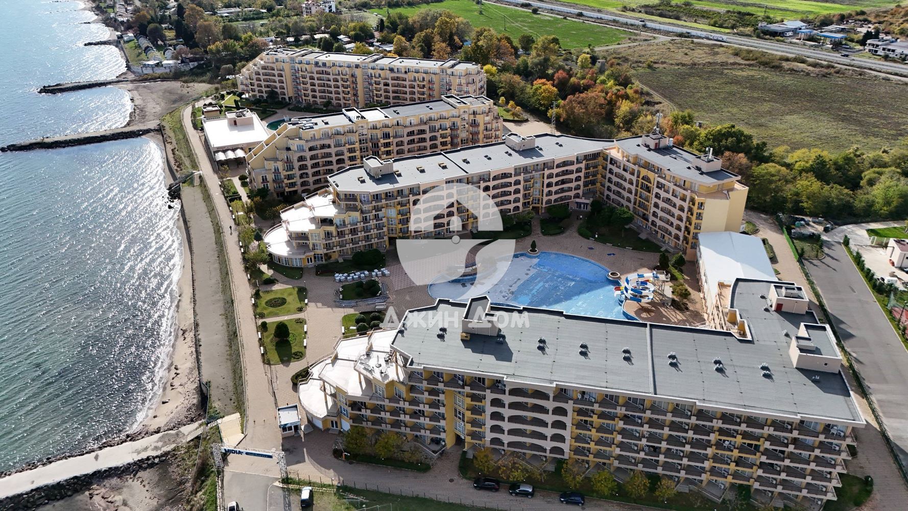 Едностаен апартамент на ПЪРВА ЛИНИЯ в к-с „Мидия“, гр. Ахелой - 0