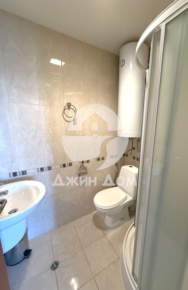 Просторен тристаен апартамент в к-с „Бей Вю Вилас“, с. Кошарица - 0