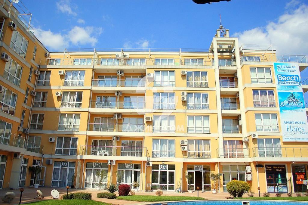 Просторен двустаен апартамент в к-с Флорес Парк, к.к. Слънчев бряг - 0