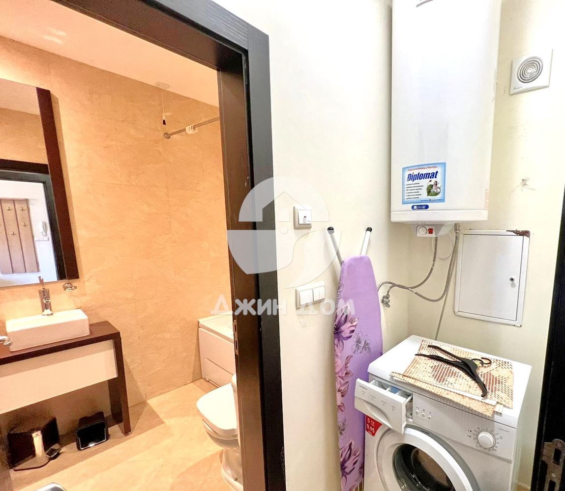 Тристаен апартамент с ЧАСТИЧНА ГЛЕДКА МОРЕ в к-с "Райска градина" - 0