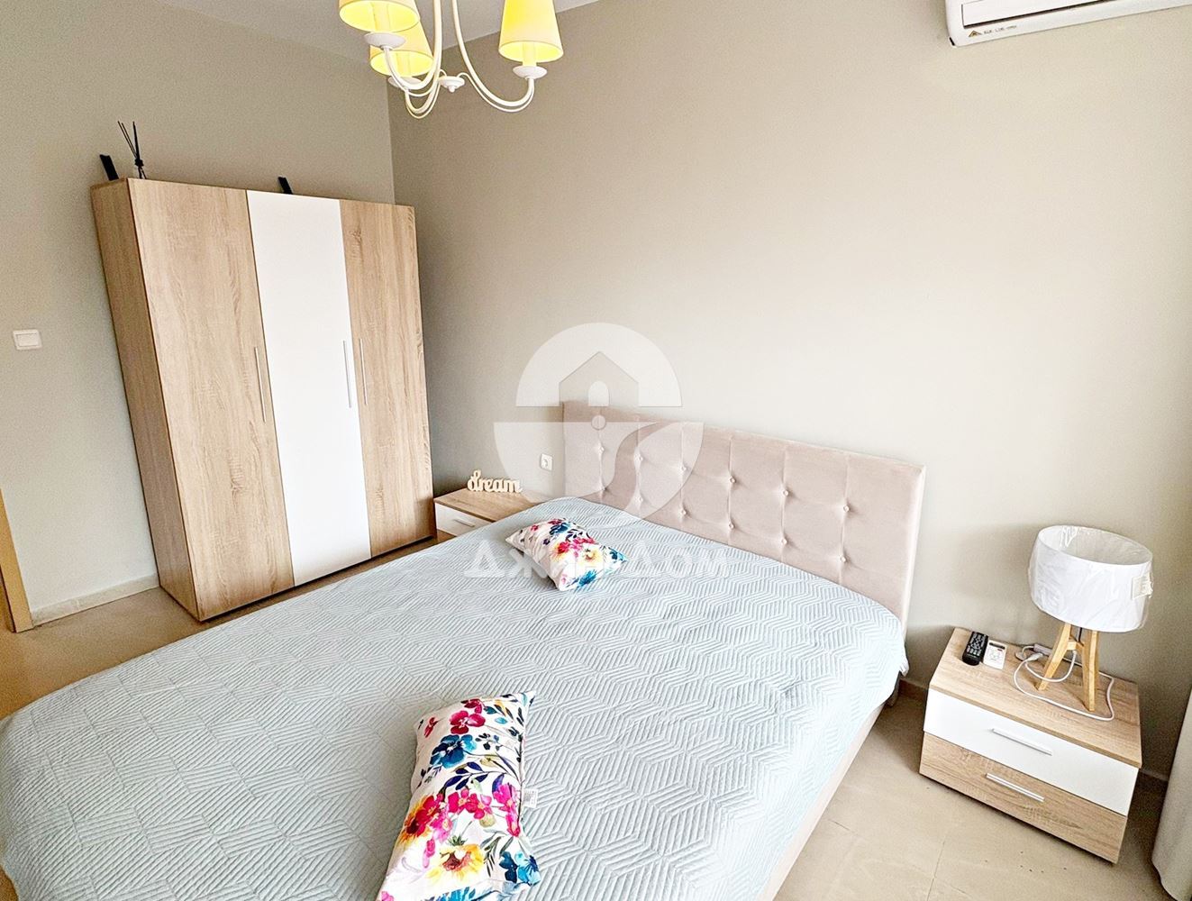 Просторен двустаен апартамент в к-с „Сън Флауър“, к.к. Слънчев бряг - 0