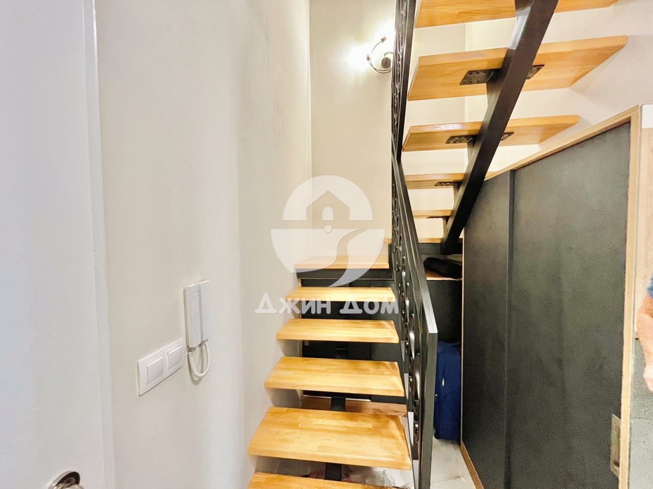 Просторен стилен тристаен мезонет в к-с „Белисити“, с. Равда - 0