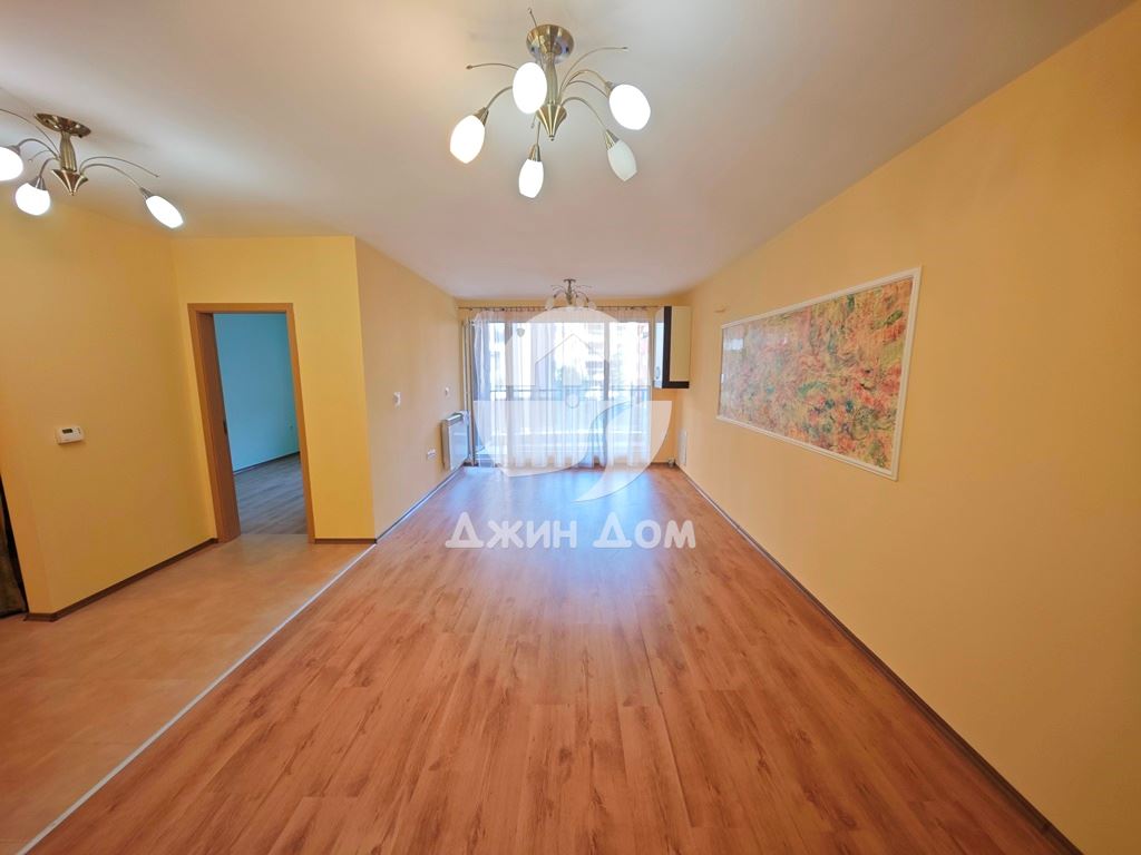 Двустаен апартамент с НИСКА ТАКСА в к-с „Парус 4“, гр. Поморие - 0