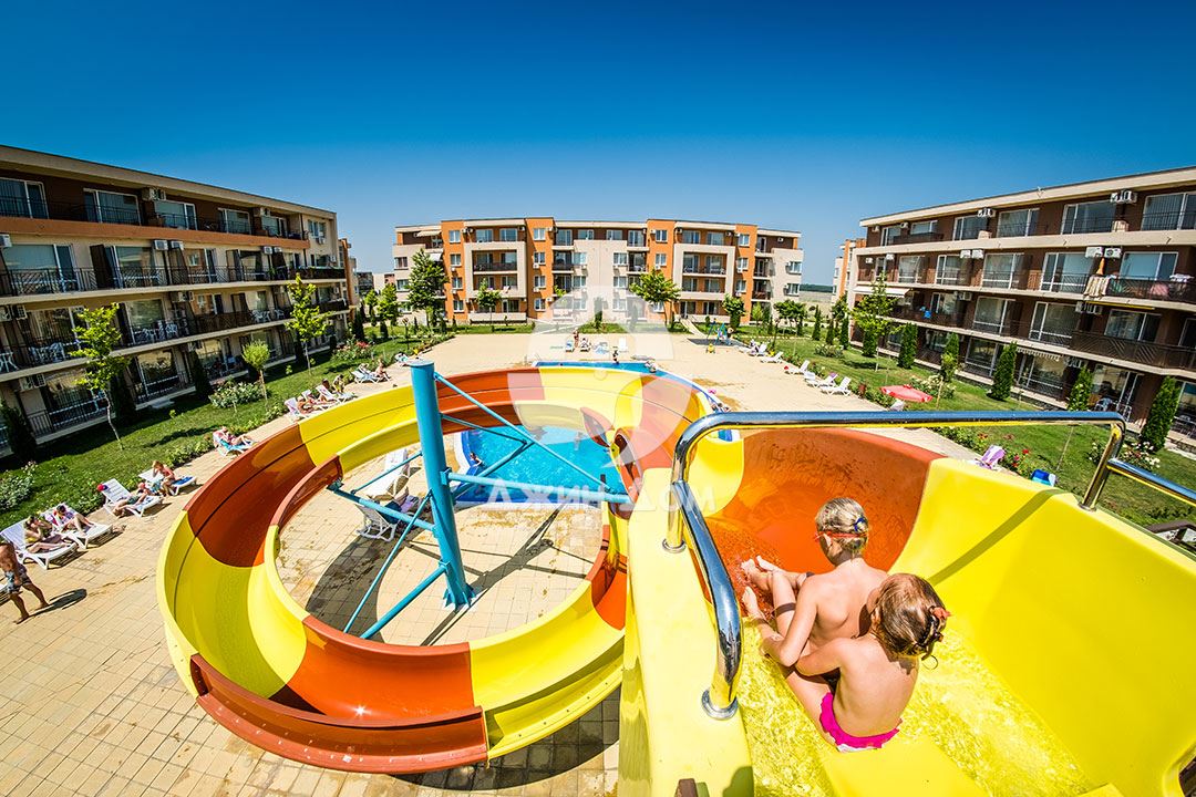 Просторен едностаен апартамент в к-с Несебър Форт Клуб, Слънчев бряг - 0