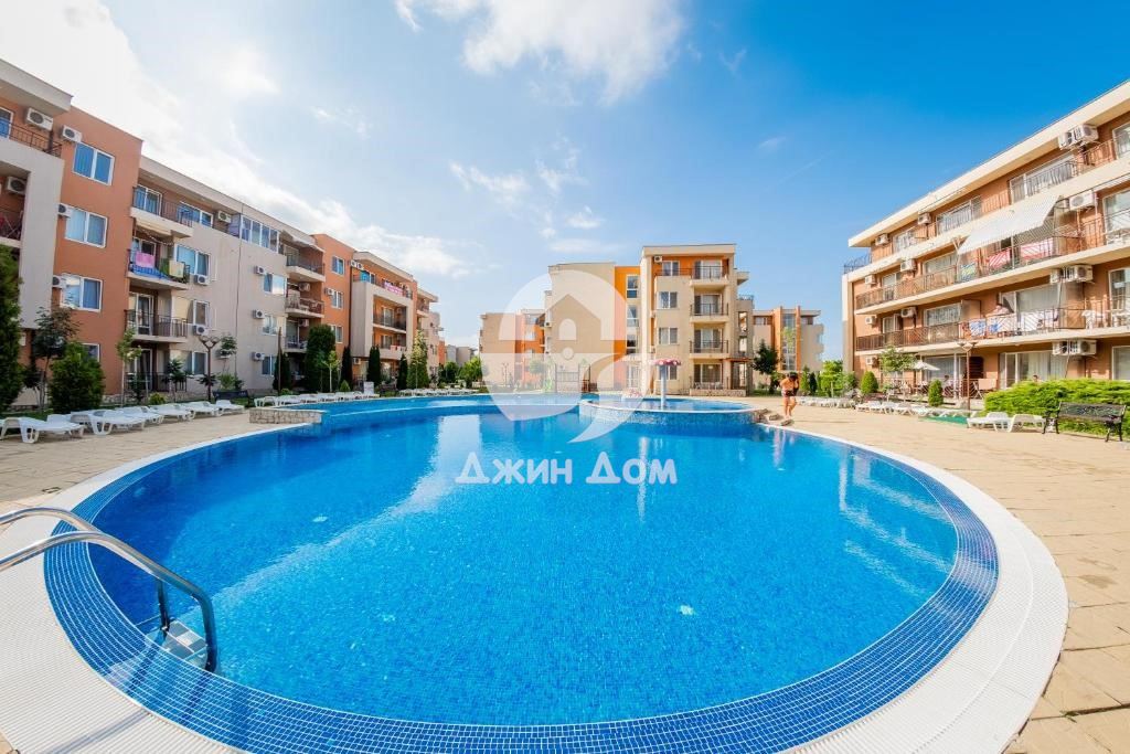 Просторен двустаен апартамент в к-с Несебър Форт Клуб“, Слънчев бряг - 0